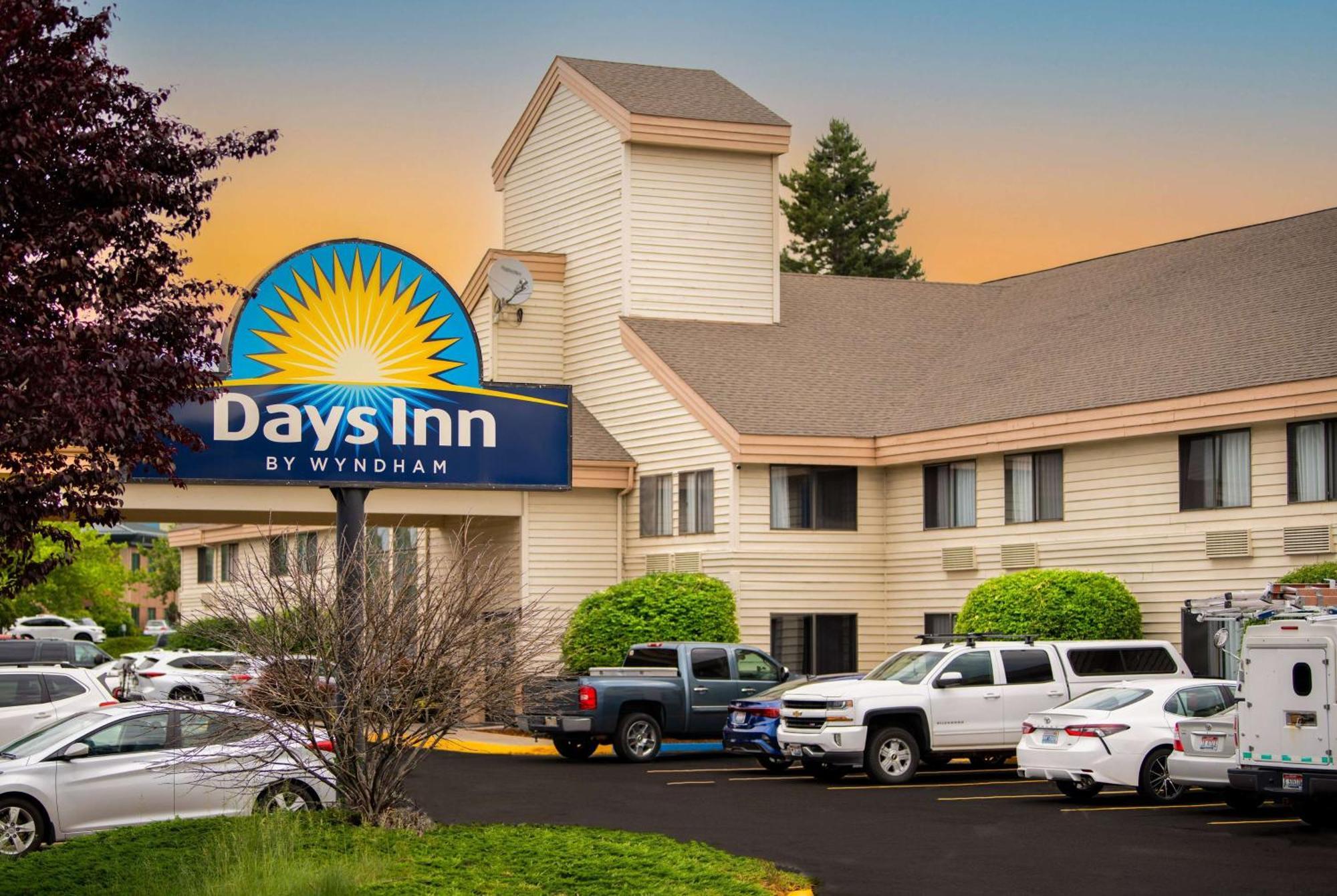 Days Inn By Wyndham Coeur D'Alene Exteriör bild