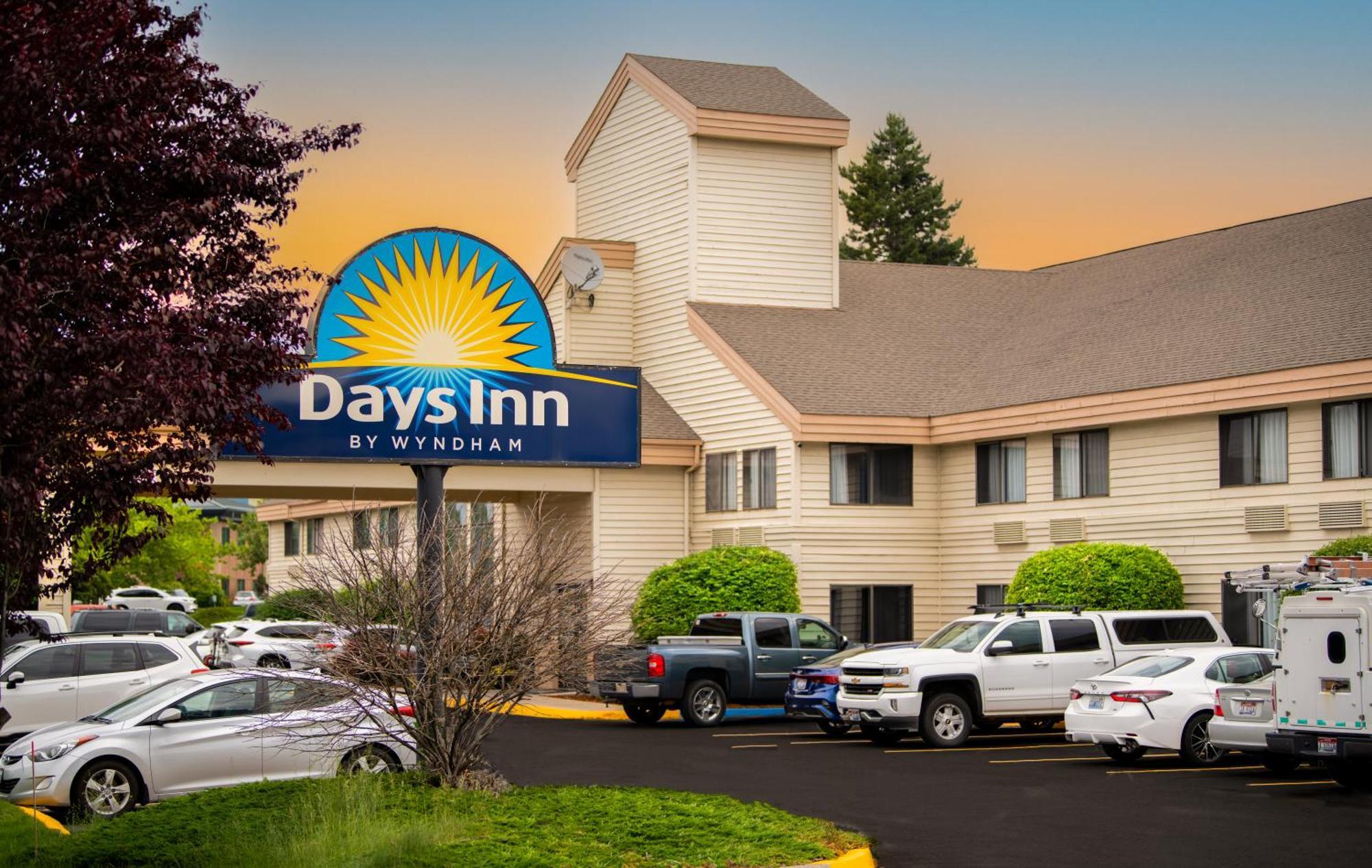 Days Inn By Wyndham Coeur D'Alene Exteriör bild